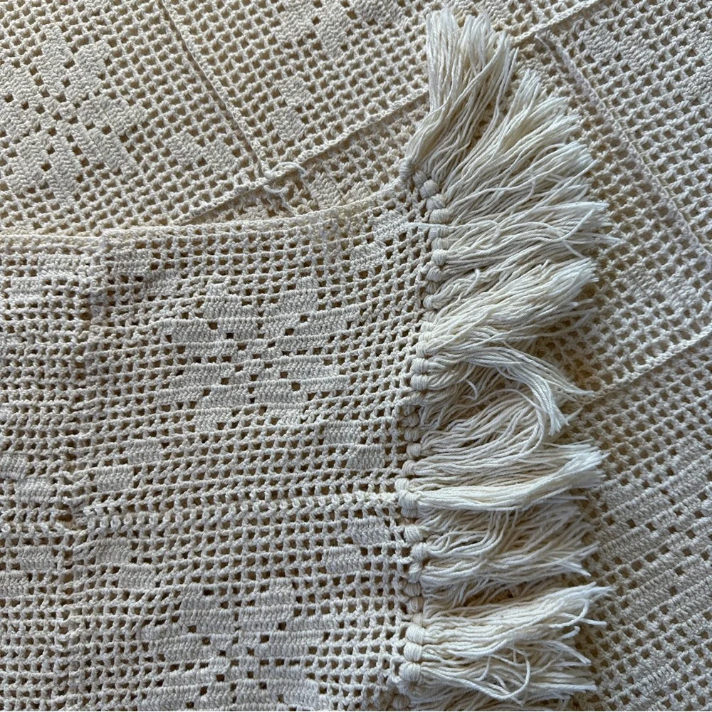 Vintage Crochet Bedspread Crocheted Cover Fringe Off White Twin Size